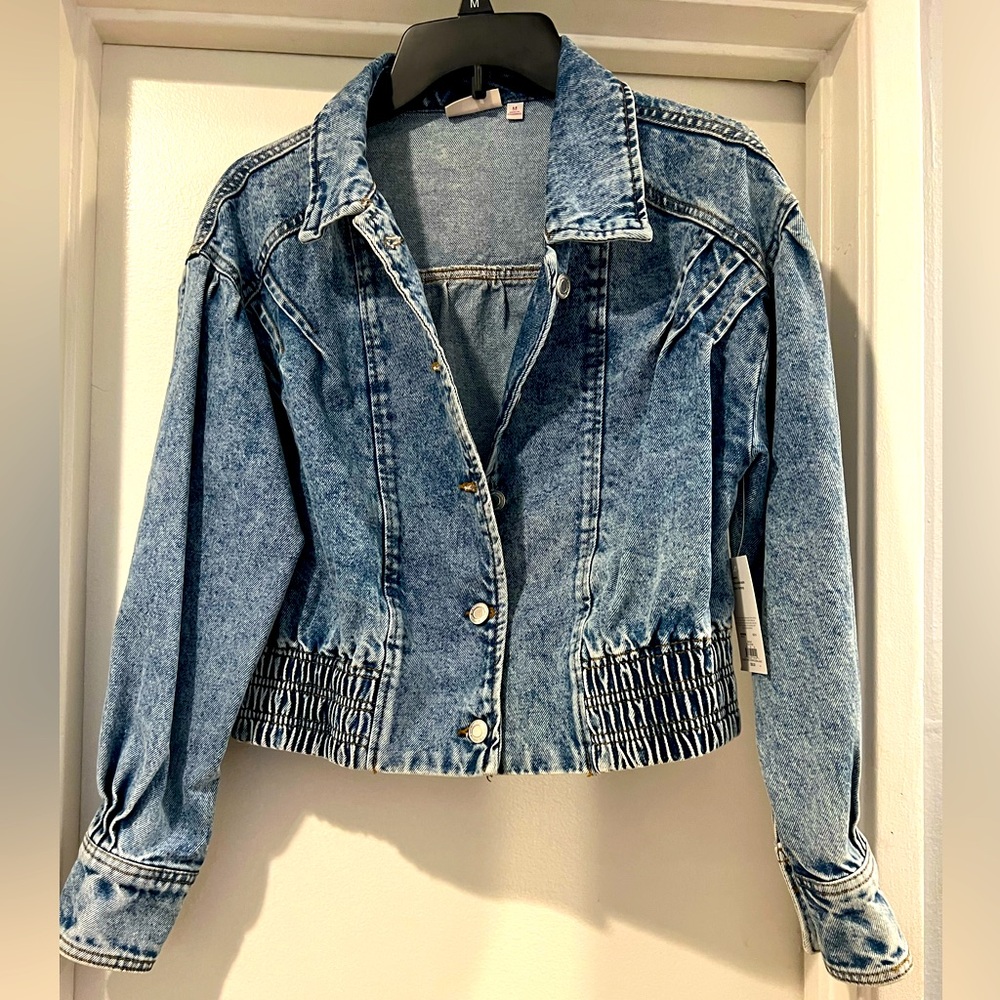 SO - Elastic Waist Cropped Denim Jacket - Sz M - NWT